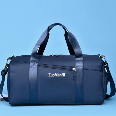 De uiteindelijke van de Zaksporten van de Weekendgymnastiek Zak van Duffle met de Natte Zak van het Schoencompartiment