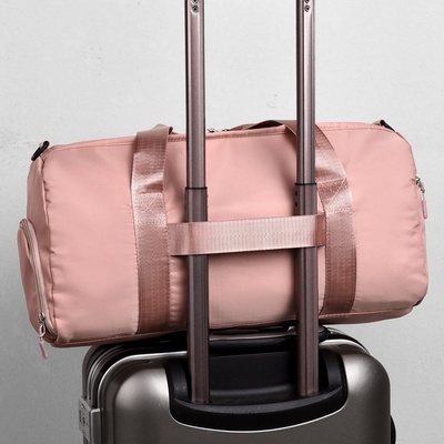 De uiteindelijke van de Zaksporten van de Weekendgymnastiek Zak van Duffle met de Natte Zak van het Schoencompartiment
