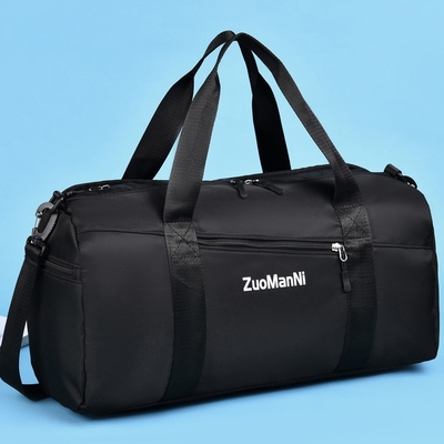 De uiteindelijke van de Zaksporten van de Weekendgymnastiek Zak van Duffle met de Natte Zak van het Schoencompartiment
