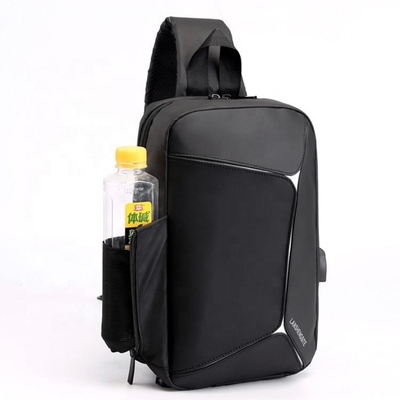 Pu-de Slingerkruis van Mensen - Waterdicht de Slingerpak van de lichaamszak met USB-Kabel BSCI